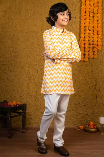 Boys yellow & white cotton chevron zigzag printed kurta with pyjama set