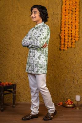 Boys green rayon diamond motifs embroidered printed kurta pyjama set 2