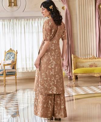 Brown embroidered jacquard kurta set 2