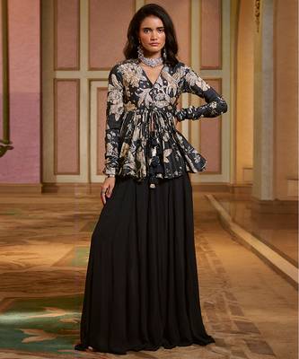 Blue embroidered silk kurta set 1
