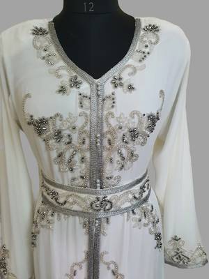 Off-White color Handmade Moroccan Kaftan with hijjab 2