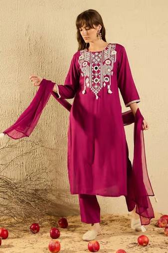 Cherry embroidered viscose Kurta Pant with dupatta