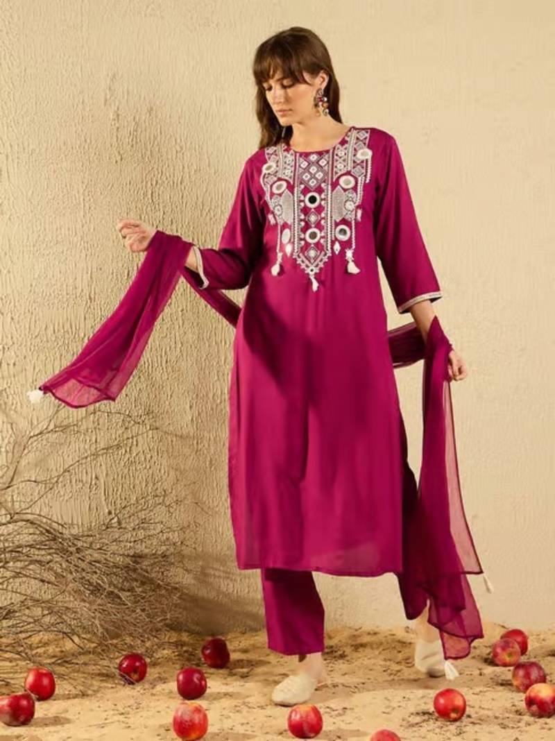 Cherry embroidered viscose Kurta Pant with dupatta