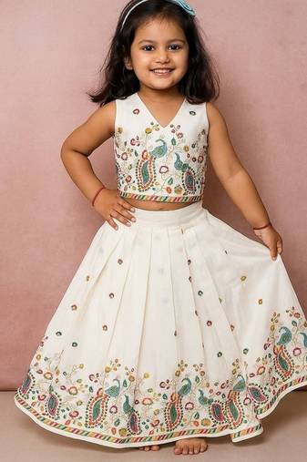 Offwhite soft kora cotton thread embroidered pavadai set