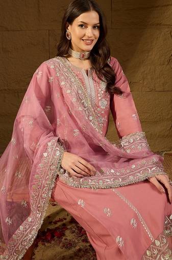 Women pink silk blend solid embroidered straight kurta trousers with dupatta