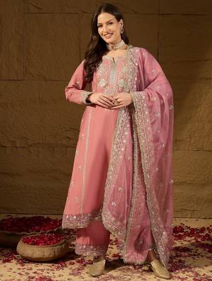 Women pink silk blend solid embroidered straight kurta trousers with dupatta 2