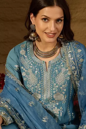 Women blue silk blend solid embroidered straight kurta trousers with dupatta