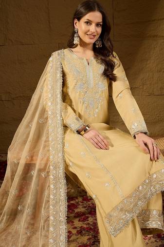 Women yellow silk blend solid embroidered straight kurta trousers with dupatta