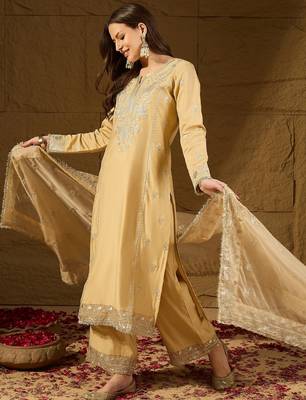 Women yellow silk blend solid embroidered straight kurta trousers with dupatta 3