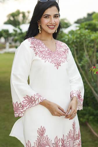 Women white silk blend solid embroidered coord sets