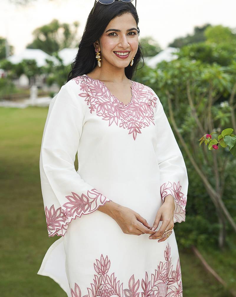 Women white silk blend solid embroidered coord sets