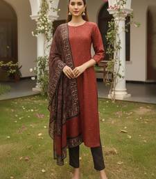 Women maroon rayon blend geometric printed straight kurta trousers with dupatta