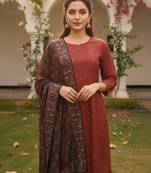 Women maroon rayon blend geometric printed straight kurta trousers with dupatta