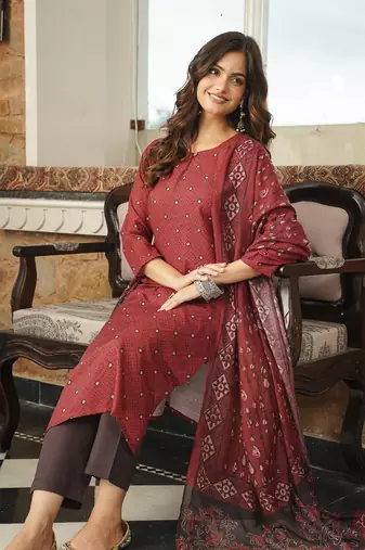 Maroon Rayon Blend Geometric Printed Kurta Trousers