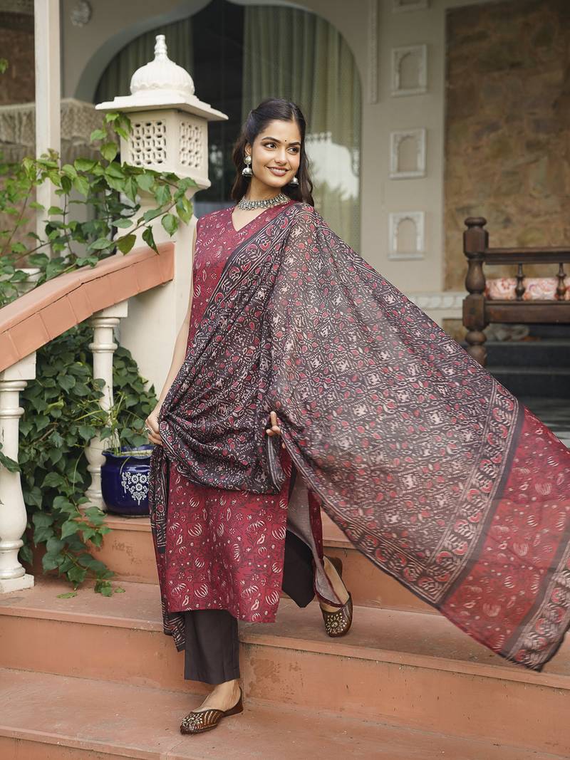 Women maroon rayon blend floral printed straight kurta trousers with dupatta