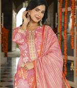 Women pink rayon blend floral printed straight kurta trousers with dupatta
