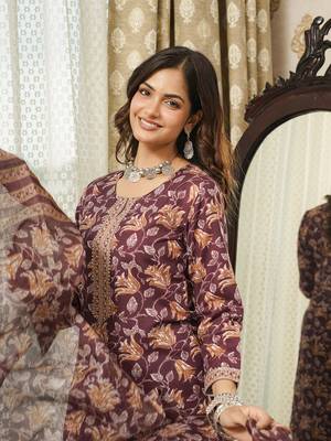 Women brown rayon blend floral printed straight kurta trousers with dupatta 2