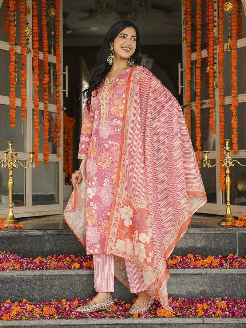 Women pink rayon blend floral printed straight kurta trousers with dupatta