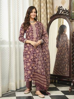Women brown rayon blend floral printed straight kurta trousers with dupatta 4