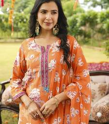 Women orange rayon blend floral printed straight kurta trousers with dupatta