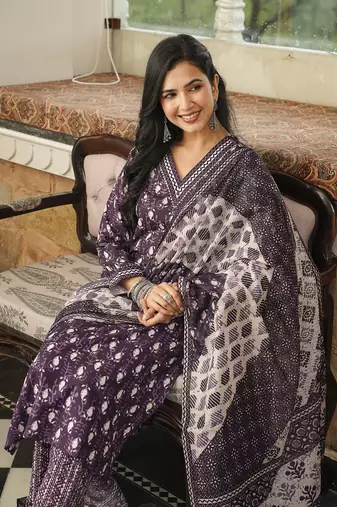 Women purple rayon blend ethnic motifs printed straight kurta trousers with dupatta