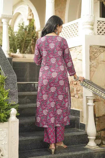 Women pink rayon blend floral printed straight kurta trousers with dupatta
