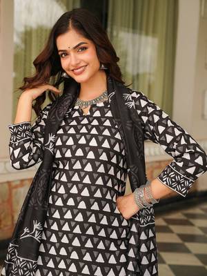 Women black rayon blend geometric printed straight kurta trousers with dupatta 2