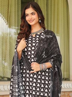 Women black rayon blend geometric printed straight kurta trousers with dupatta 1