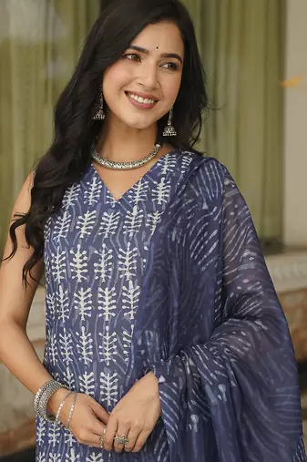 Women blue rayon blend ethnic motifs printed straight kurta trousers with dupatta