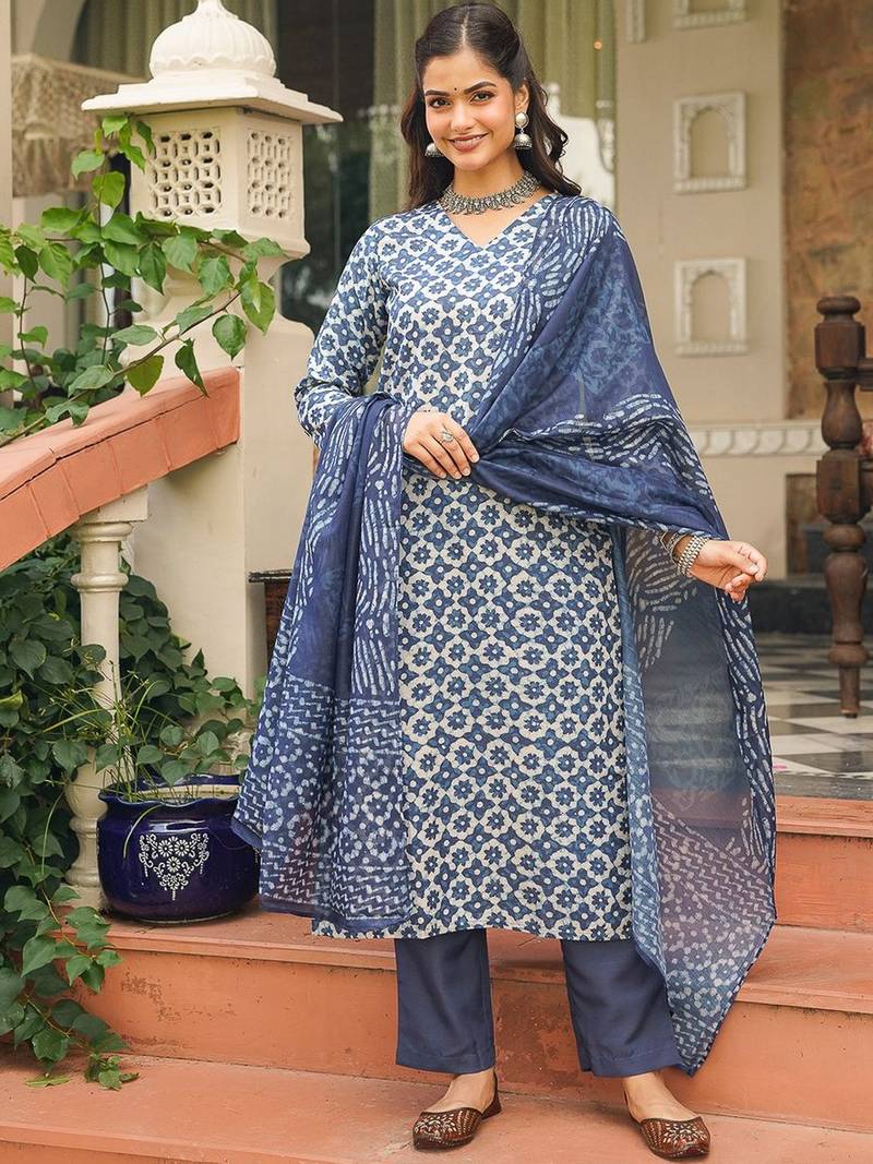 Women blue rayon blend floral printed straight kurta trousers with dupatta