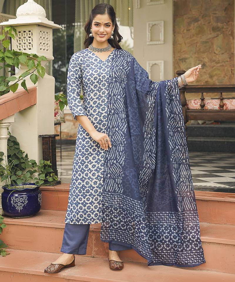 Women blue rayon blend floral printed straight kurta trousers with dupatta
