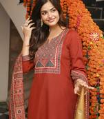 Women brown rayon blend ajrakh printed straight kurta trousers with dupatta