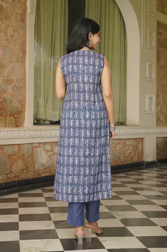 Women blue rayon blend ethnic motifs printed straight kurta trousers with dupatta