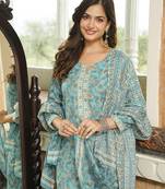 Women turquoise blue rayon blend floral printed straight kurta trousers with dupatta