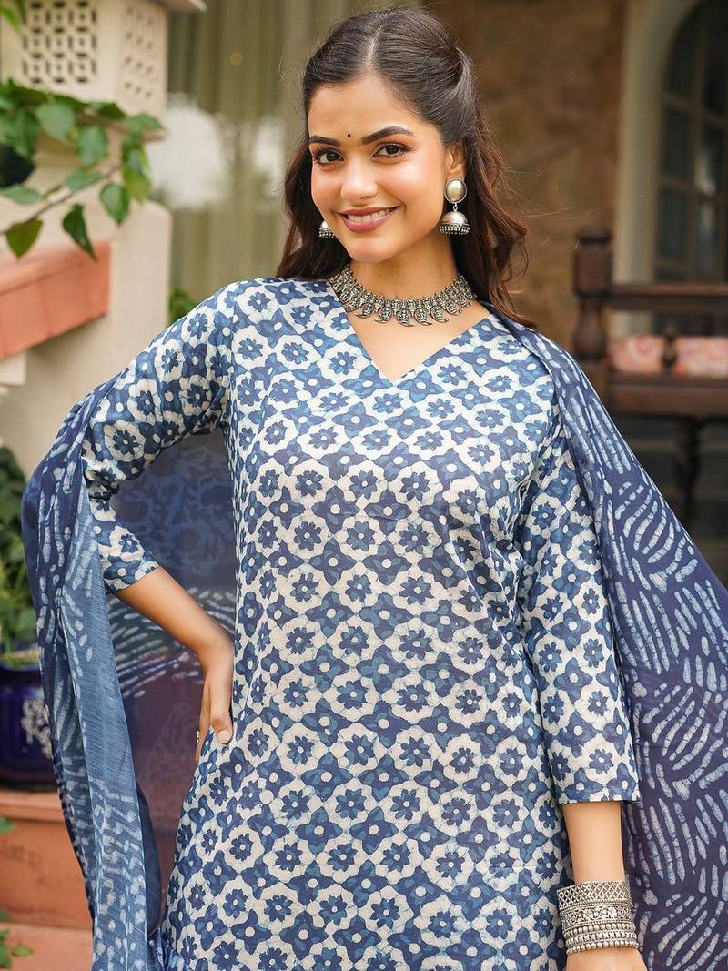 Women blue rayon blend floral printed straight kurta trousers with dupatta