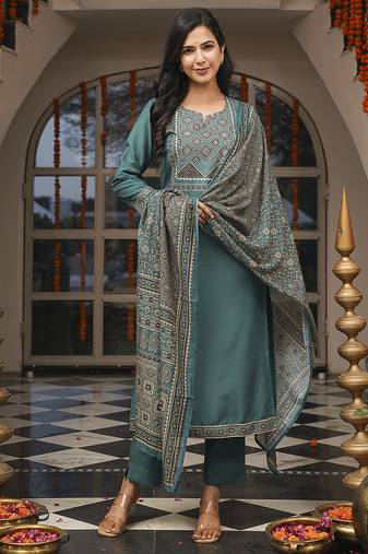 Women teal rayon blend ajrakh printed straight kurta trousers with dupatta