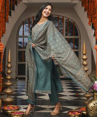 Women teal rayon blend ajrakh printed straight kurta trousers with dupatta 3