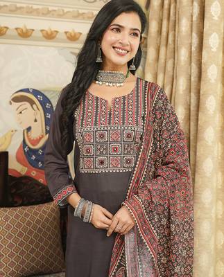 Women black rayon blend ajrakh printed straight kurta trousers with dupatta 1