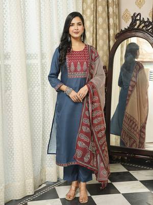 Women blue rayon blend ajrakh printed straight kurta trousers with dupatta 5