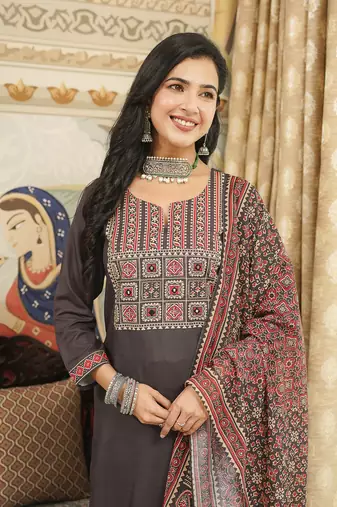 Women Black Rayon Blend Printed Kurta Trousers Dupatta