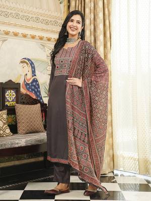 Women Black Rayon Blend Printed Kurta Trousers Dupatta 3