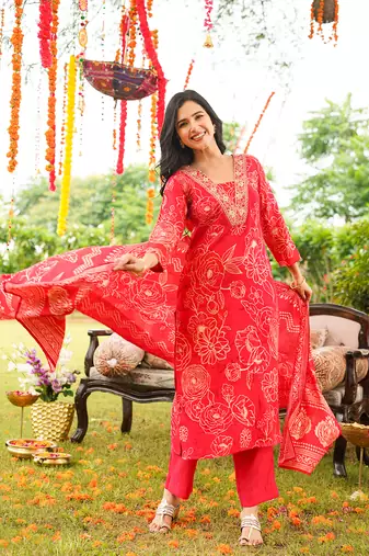 Women red viscose rayon floral embroidered straight kurta trousers with dupatta