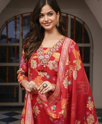 Women red viscose rayon floral printed straight kurta trousers with dupatta 1
