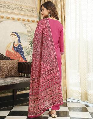 Women pink rayon blend ajrakh printed straight kurta trousers with dupatta 4