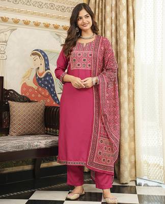 Women pink rayon blend ajrakh printed straight kurta trousers with dupatta 5