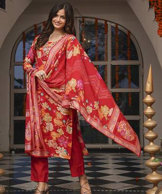Women red viscose rayon floral printed straight kurta trousers with dupatta 3