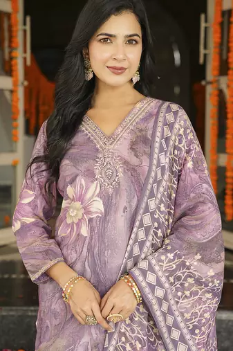Women lavender viscose rayon floral embroidered straight kurta trousers with dupatta