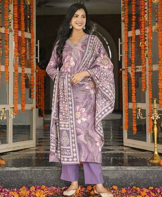 Women lavender viscose rayon floral embroidered straight kurta trousers with dupatta 5