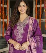Women purple poly chanderi floral embroidered straight kurta trousers with dupatta
