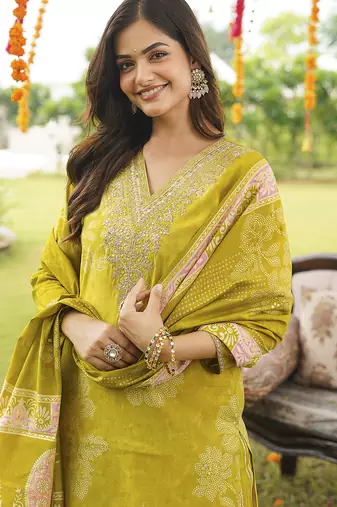 Women yellow poly chanderi floral embroidered straight kurta trousers with dupatta